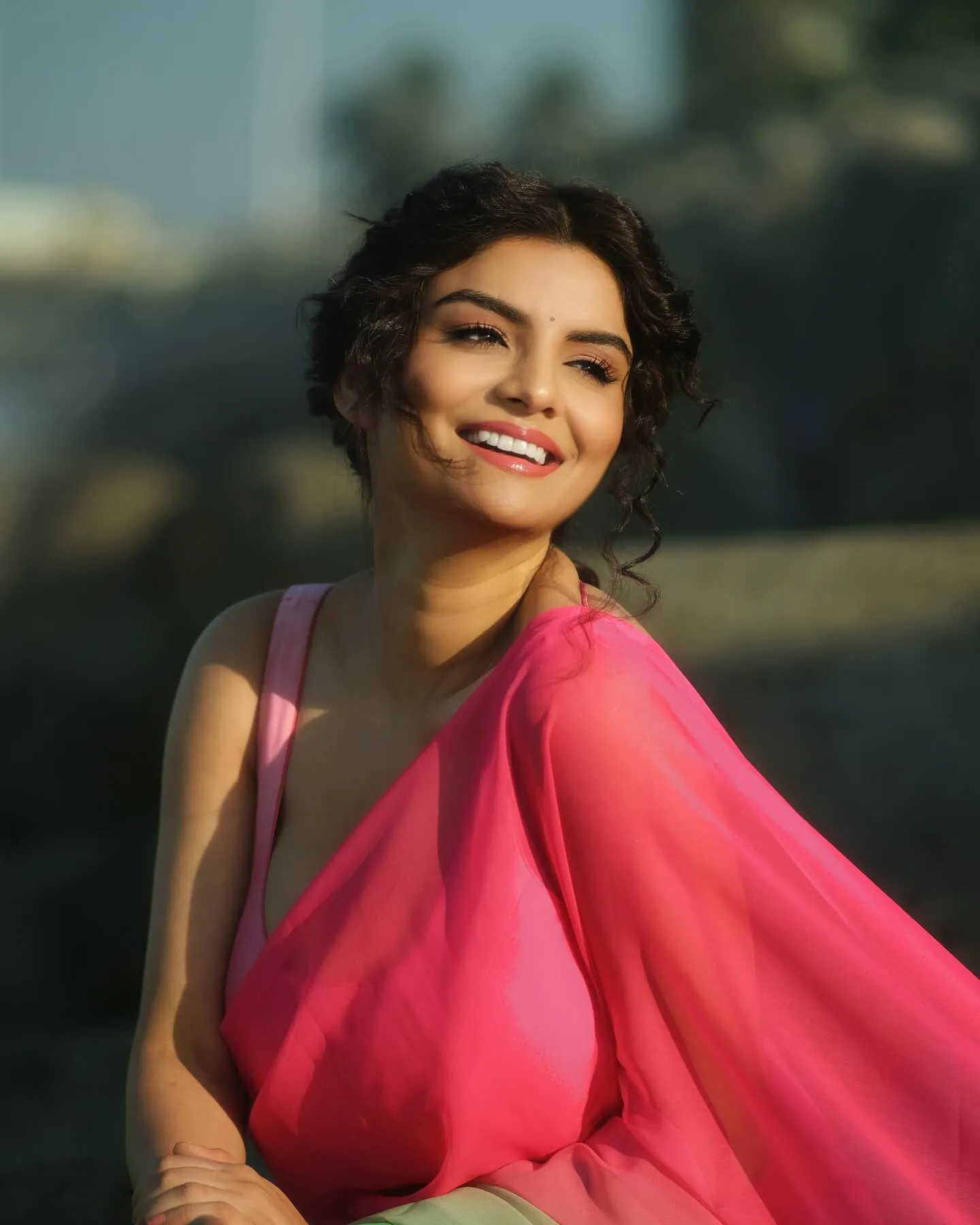 Anveshi Jain - anveshi-jain-sexy-33.webp